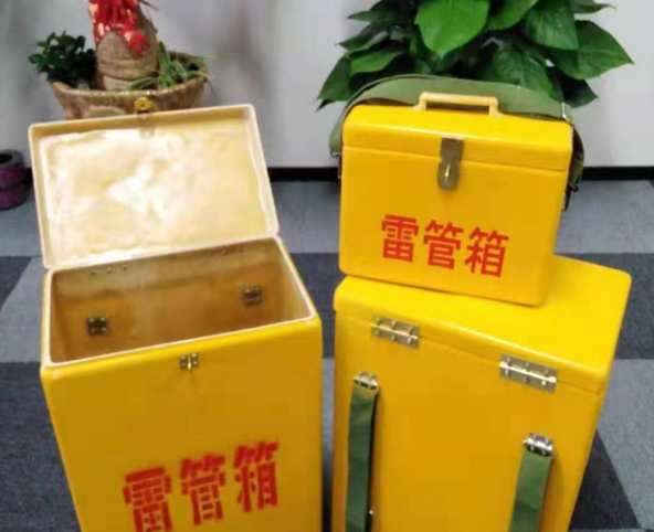 波密玻璃钢雷管箱有哪些特点