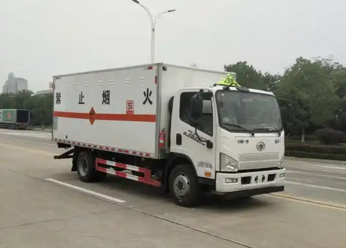 波密爆破器材运输车可以上高速吗？