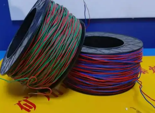 波密放炮线的主要材质有哪些？不同材质的适用场景有何区别？