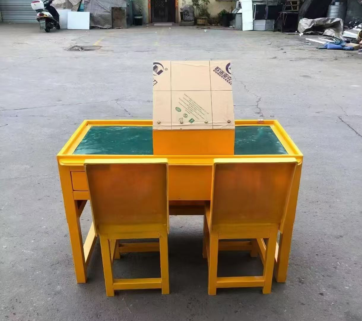 波密防静电导通桌井下煤矿火工品发放桌：危险品流转的安全守护者